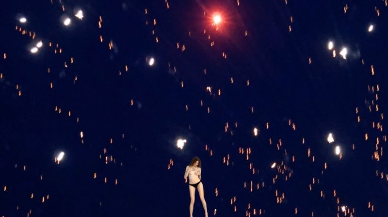 petra_cortright_single-girl-1_2022 (360p).mov