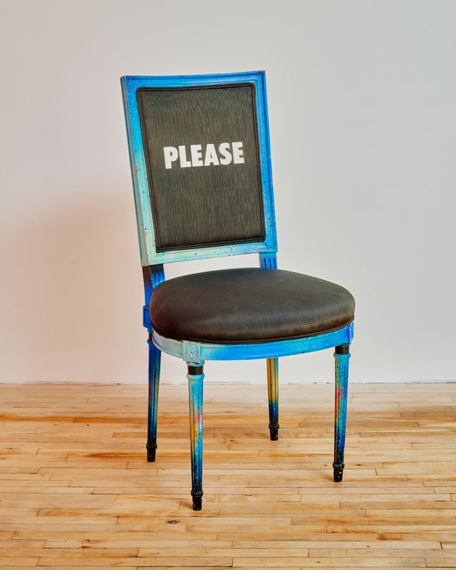 Please Chair