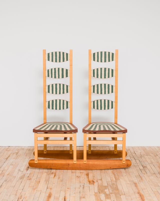 Double Rocker Inward Leaning